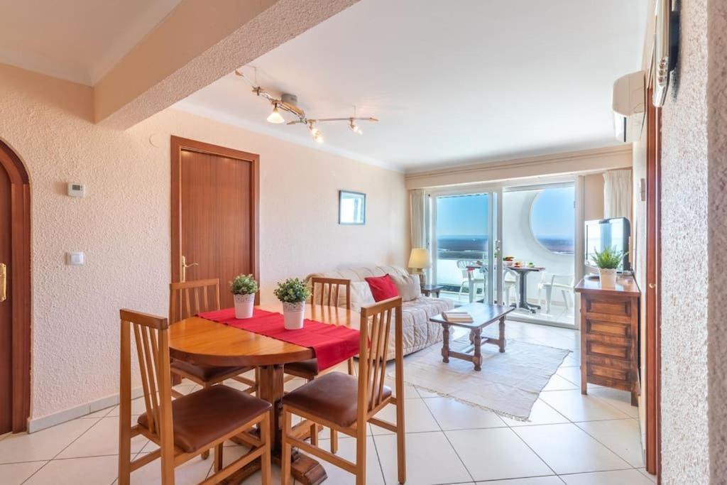 Apartamento De Dos Habitaciones Con Vistas Al Mar Empuriabrava Bagian luar foto